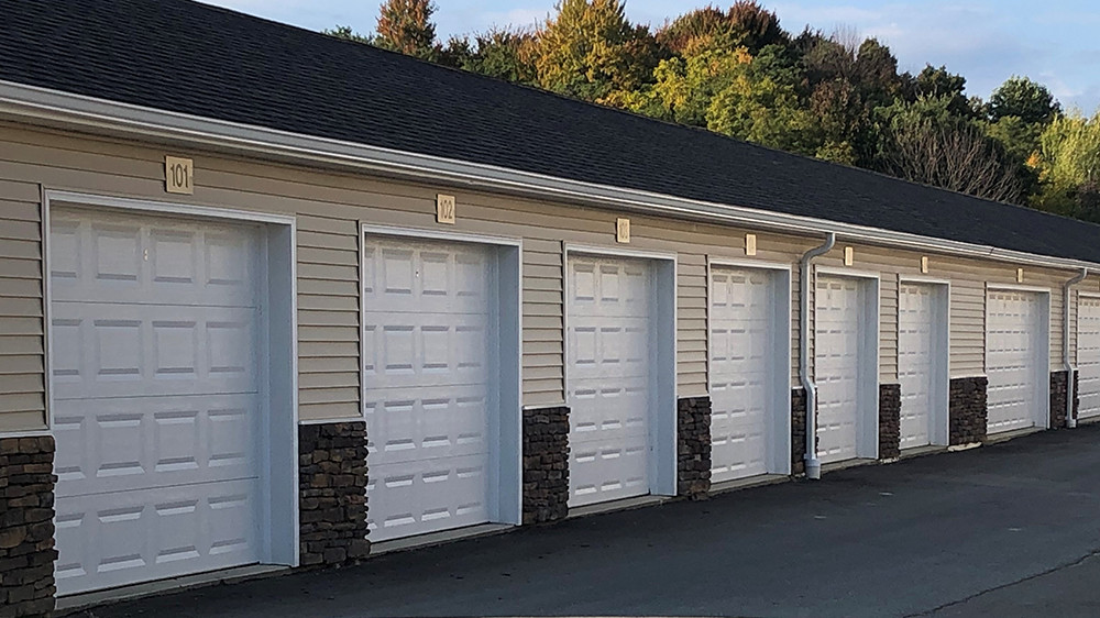 Tips for Utilizing Garages & Storage Units for Seasonal Storage in Erie, Pa.